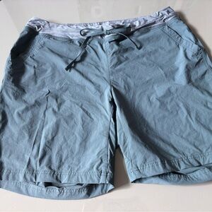 Duluth Trading Co Women's Plus Cargo Shorts